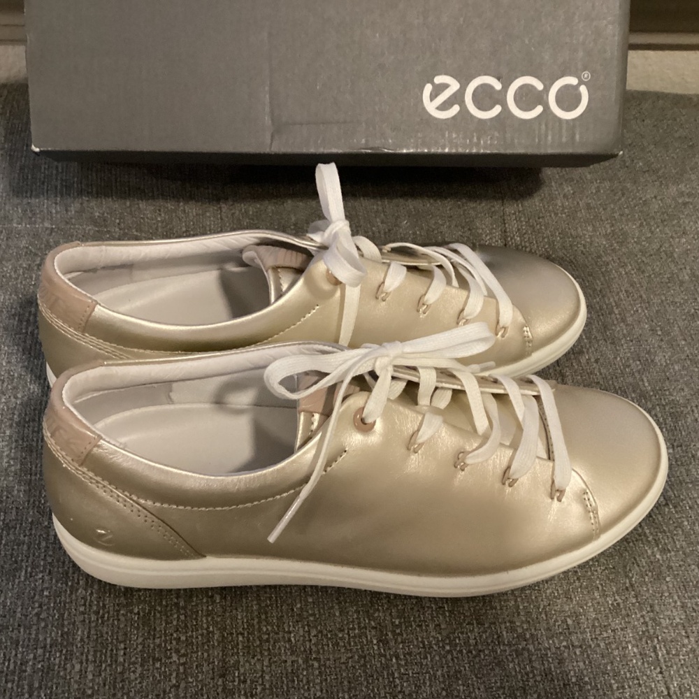 Ecco Women's Soft 7 Dainty Sneakers, size US 10/EU 41 - Picture 9 of 10